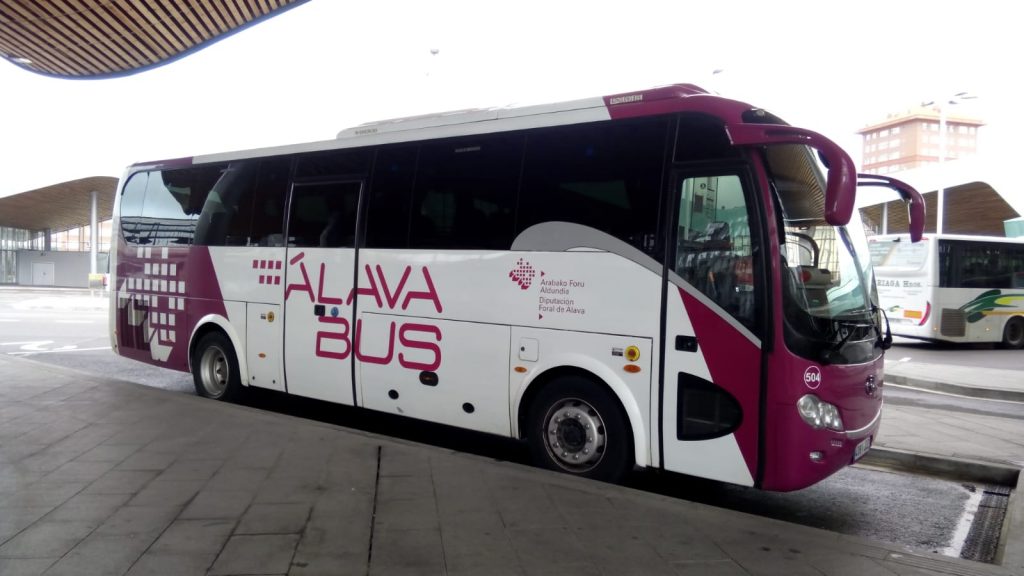 bus linea regular